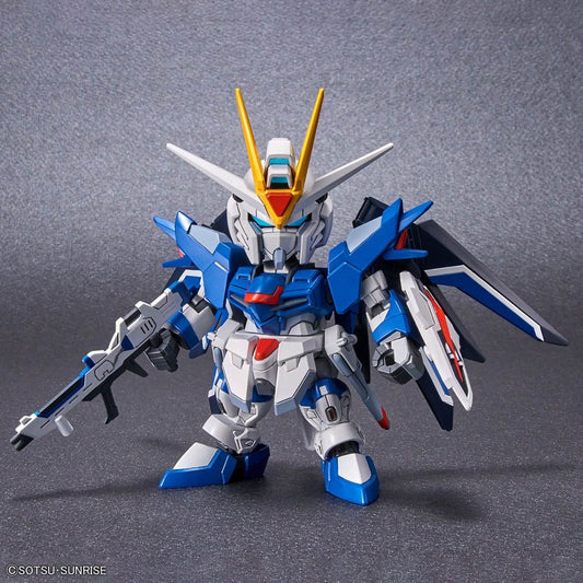 SD EX Standard Rising Freedom Gundam (Gundam SEED Freedom)