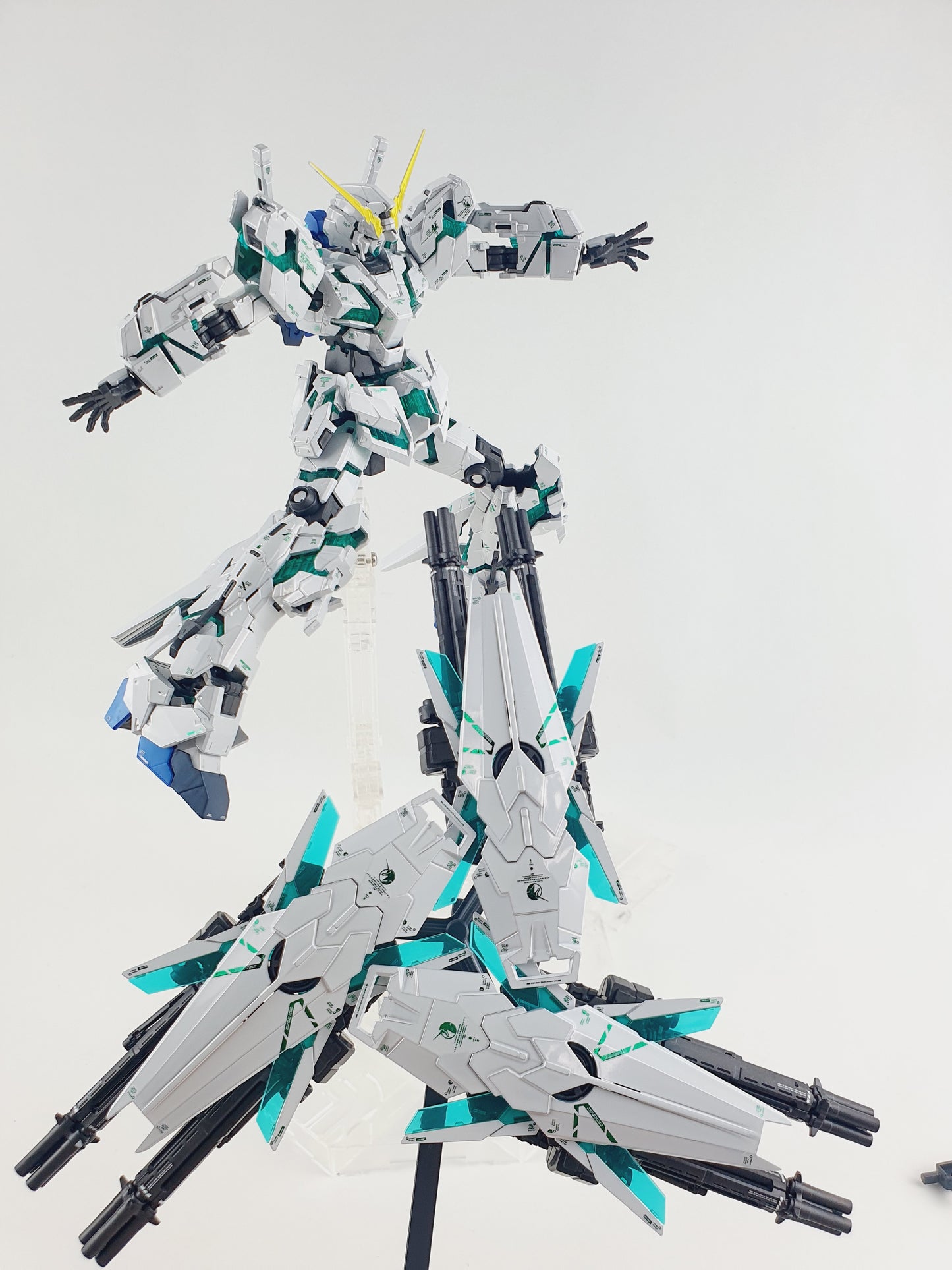 Delpi - RG UNICORN [Final Battle Ver.] WATER DECAL - (Select from Normal or Green Holo)
