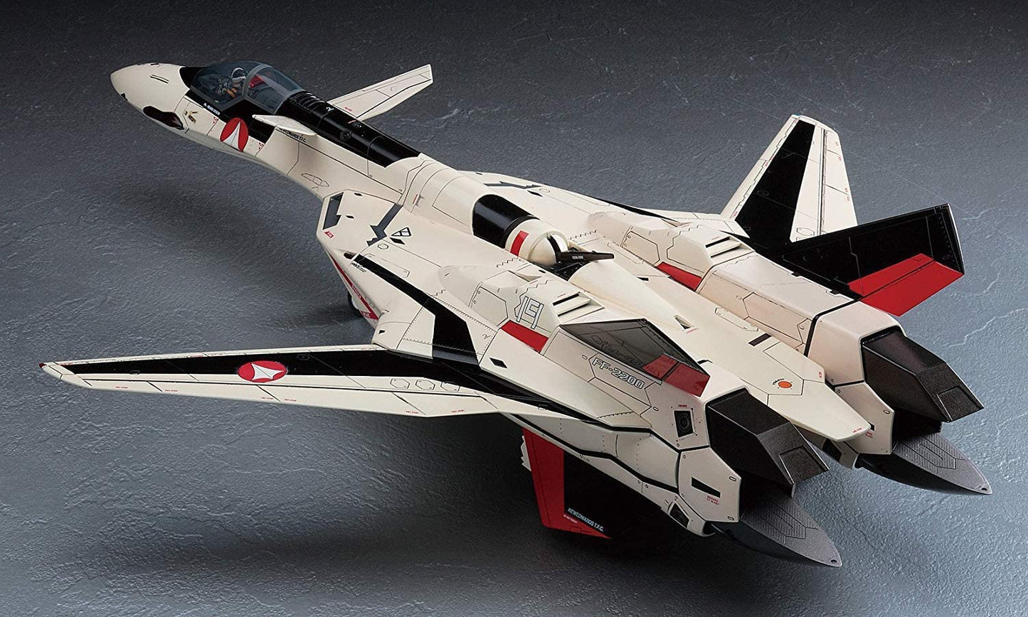Macross Plus 1/48 Scale YF-19 Fighter Model Kit