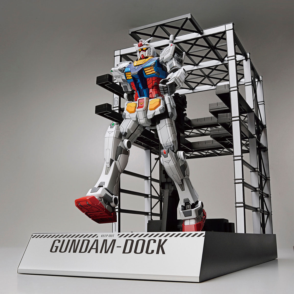 Gundam Factory 1/144 RX-78F00 Gundam and G-Dock