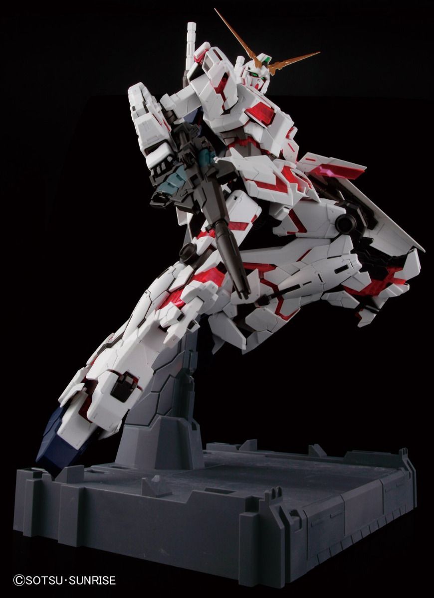 PG RX-0 Unicorn Gundam